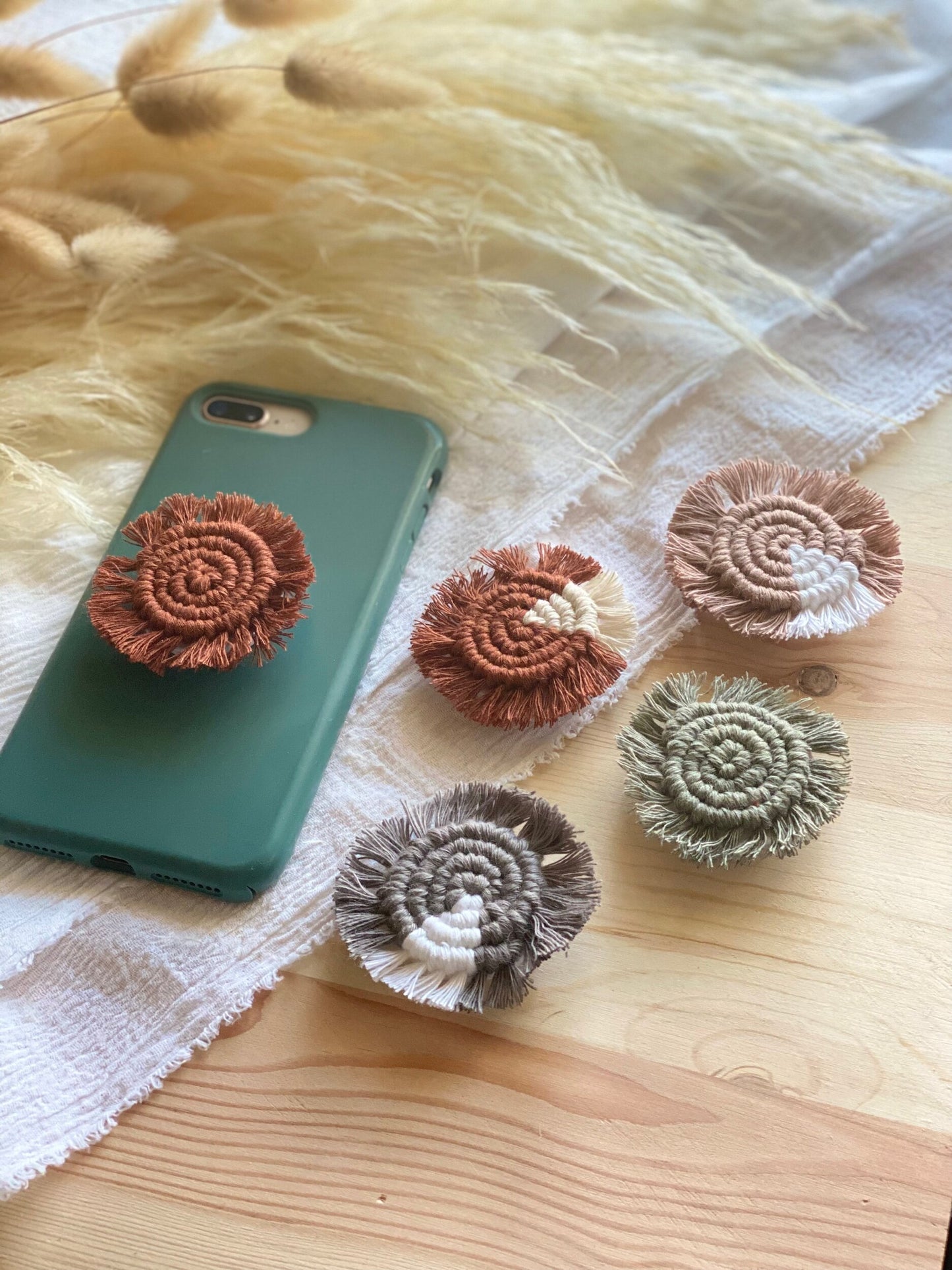 Macrame Pop Sockets