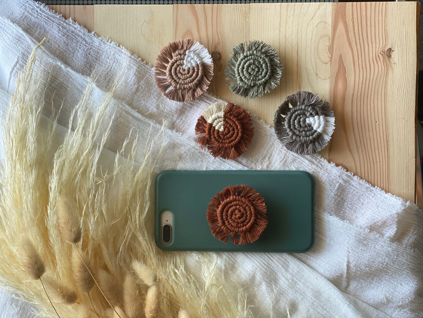 Macrame Pop Sockets